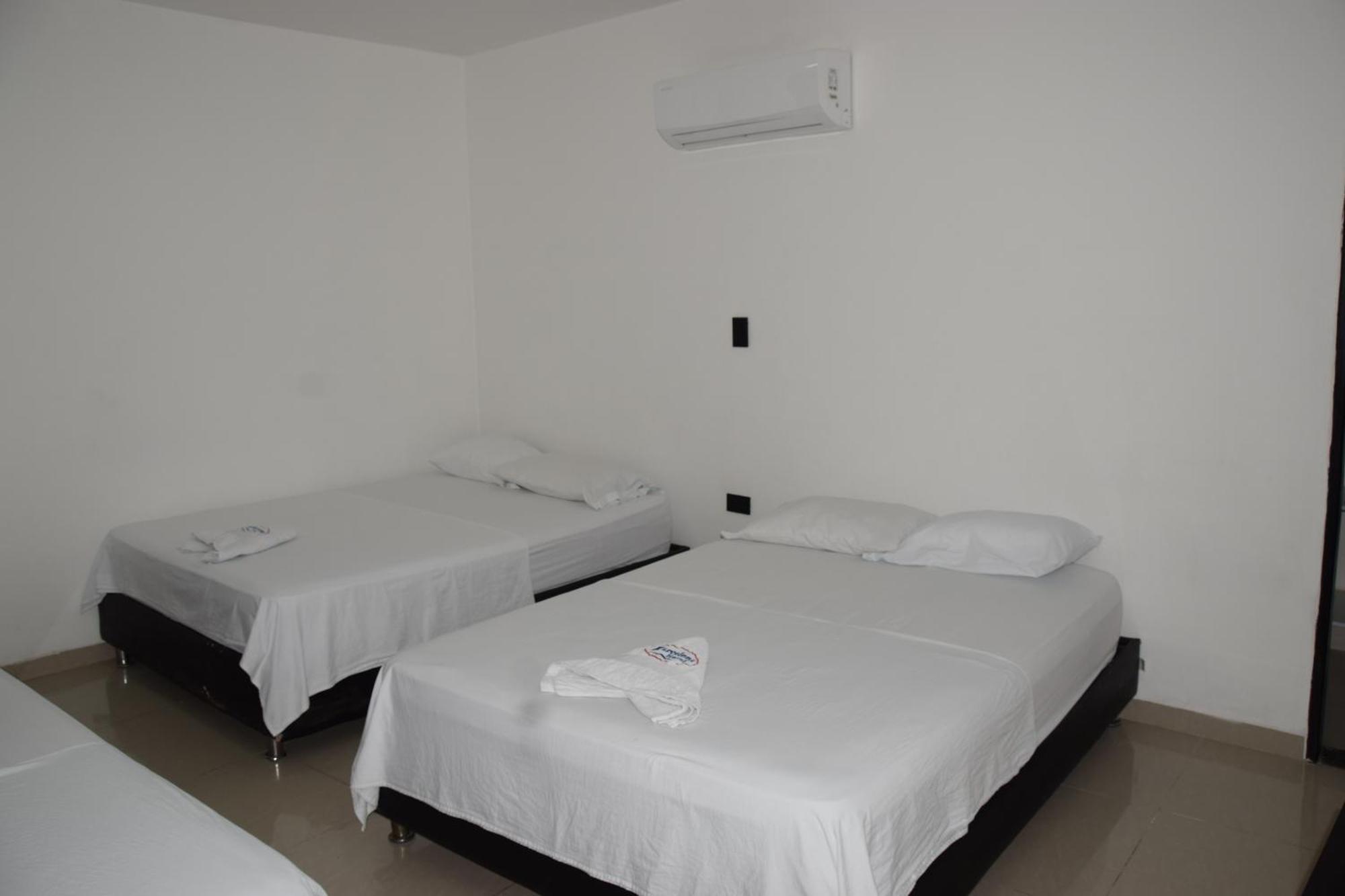 Hotel Barcelona มอนเตริอา ภายนอก รูปภาพ