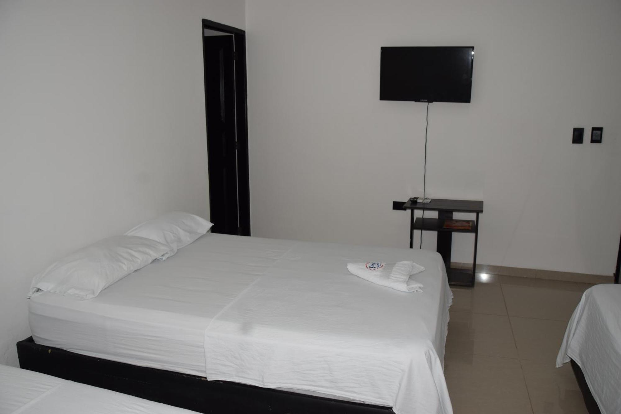 Hotel Barcelona มอนเตริอา ภายนอก รูปภาพ